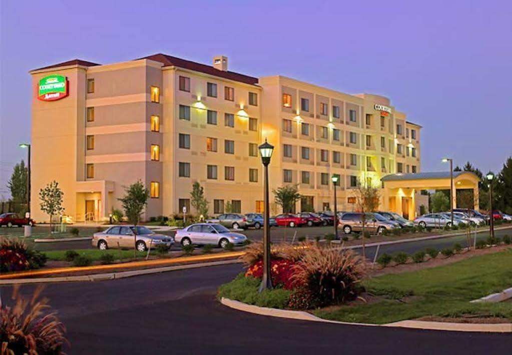 מלון Fertility Courtyard Lancaster מראה חיצוני תמונה